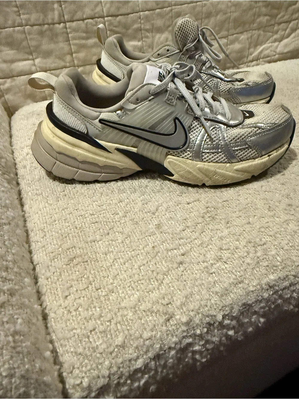 NIKE - V2K Run - Women’s Shoes - W 8 / M 6.5 - Picture 3 of 6
